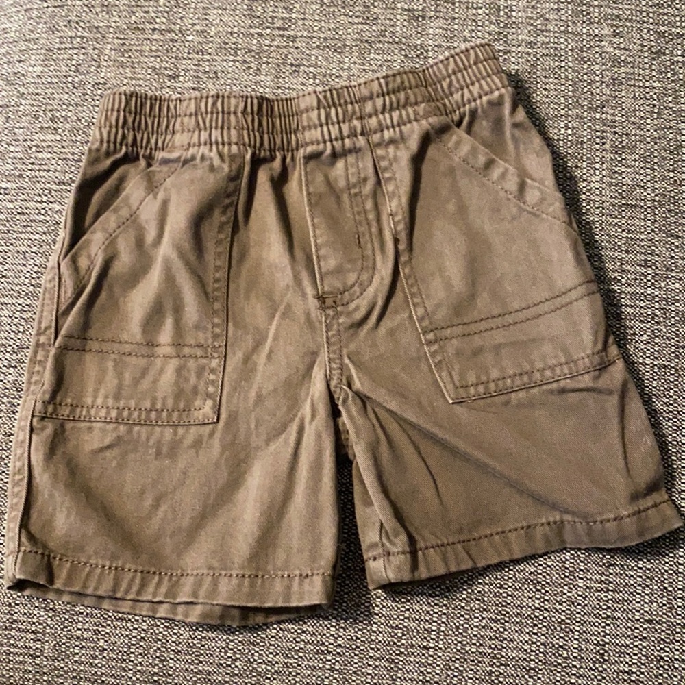 Brown toddler shorts 18M